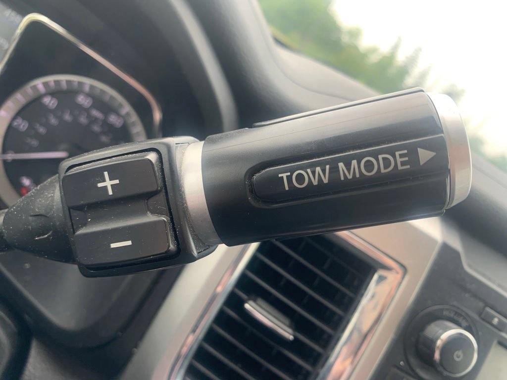 Used 2019 Nissan Titan SV AWD/4WD image 15