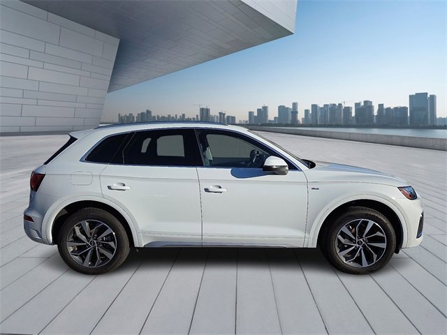 Certified 2025 Audi Q5 2.0T Premium Plus w/ Premium Plus Package image 7