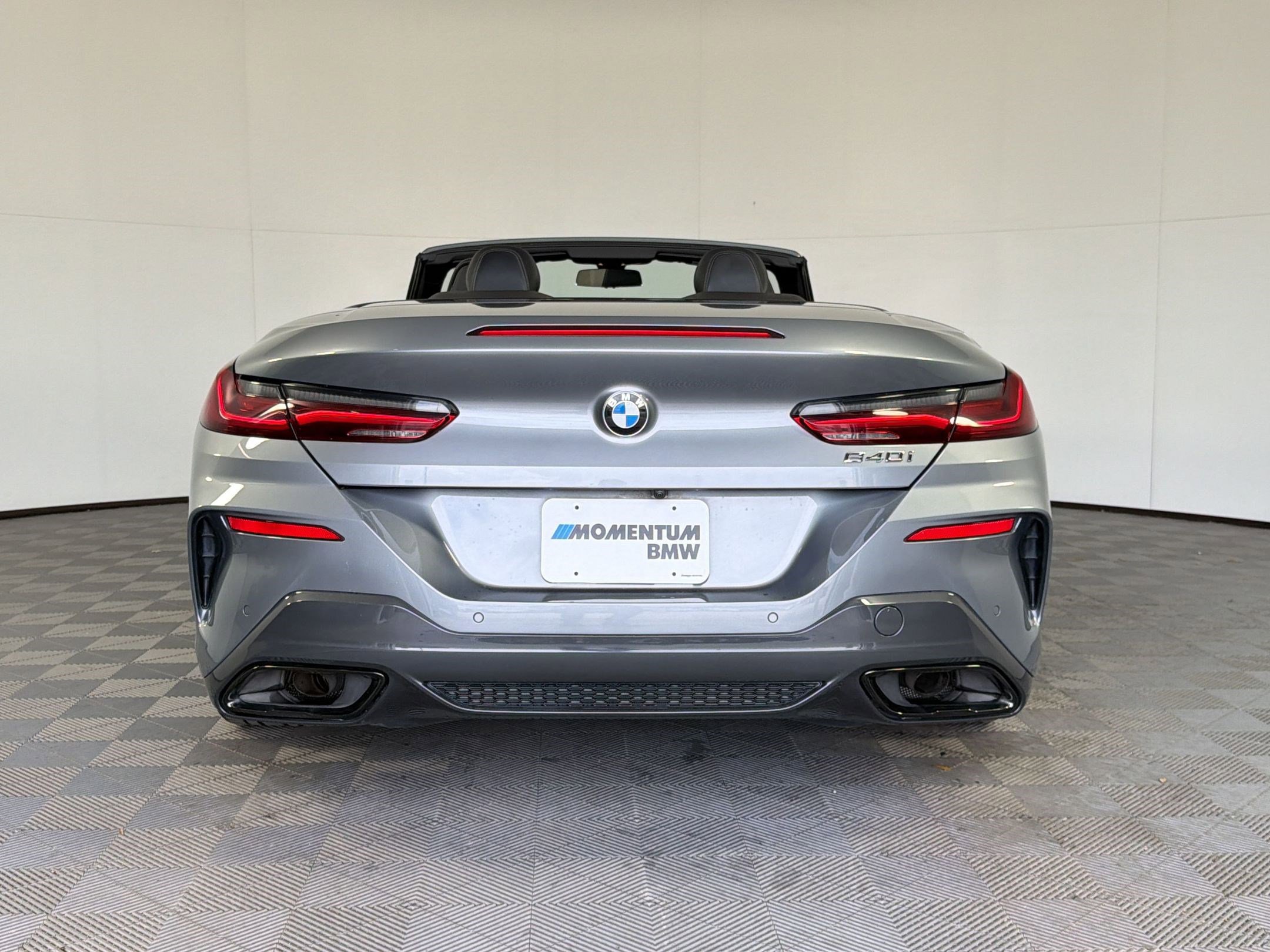 Used 2023 BMW 840i Convertible w/ Comfort Seating Package image 9