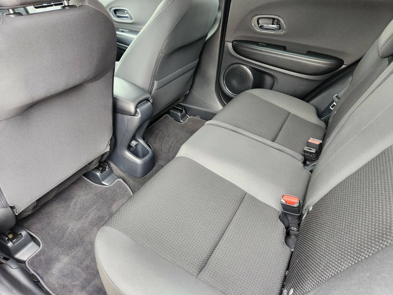 Used 2020 Honda HR-V EX image 29