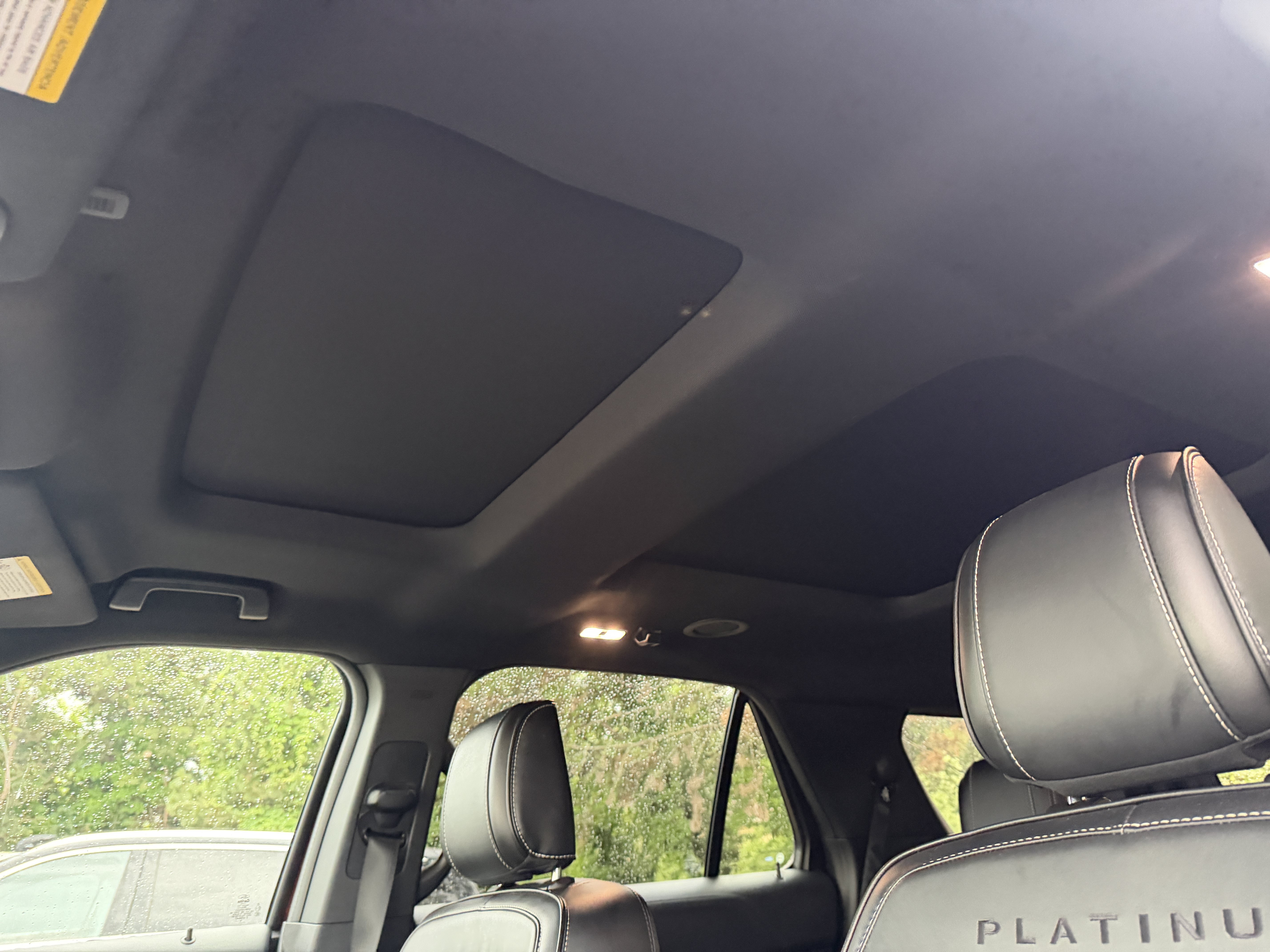 Used 2019 Ford Explorer Platinum AWD/4WD image 6