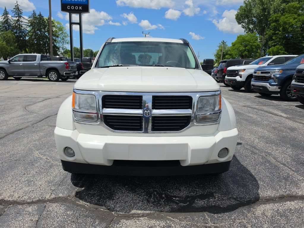 Used 2008 Dodge Nitro SXT w/ Sun & Wheels Group AWD/4WD image 2