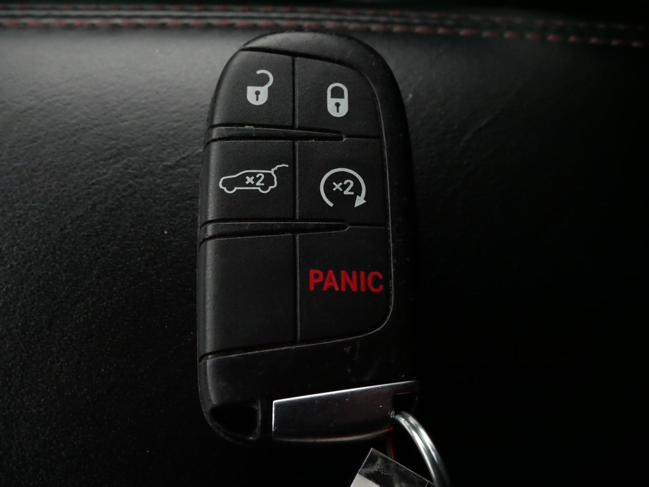 Used 2024 Dodge Durango GT image 32