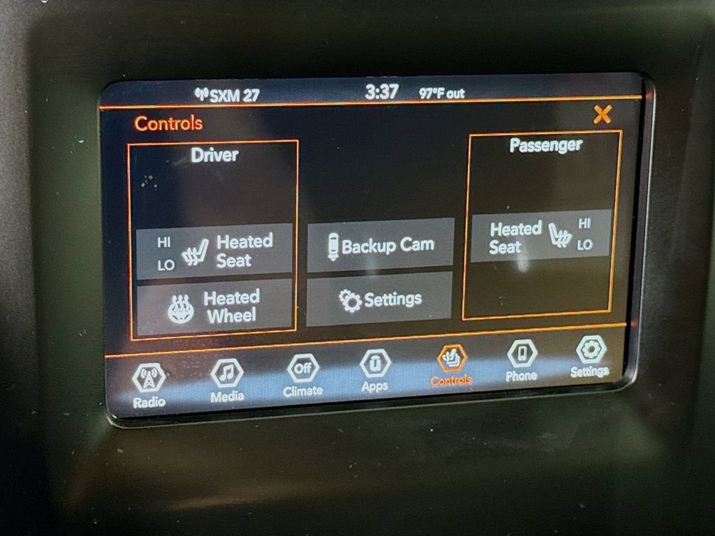 Used 2021 Jeep Cherokee Latitude Plus AWD/4WD image 11