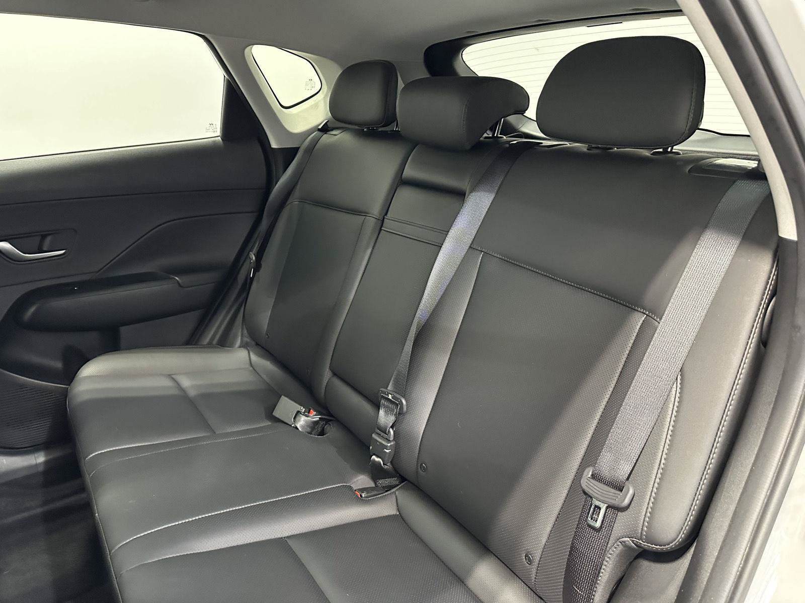 Certified 2024 Hyundai Kona Limited AWD/4WD image 32