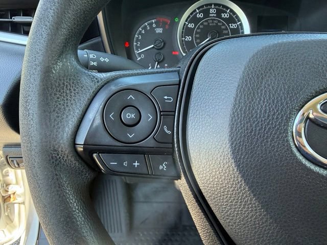Used 2020 Toyota Corolla LE FWD image 18