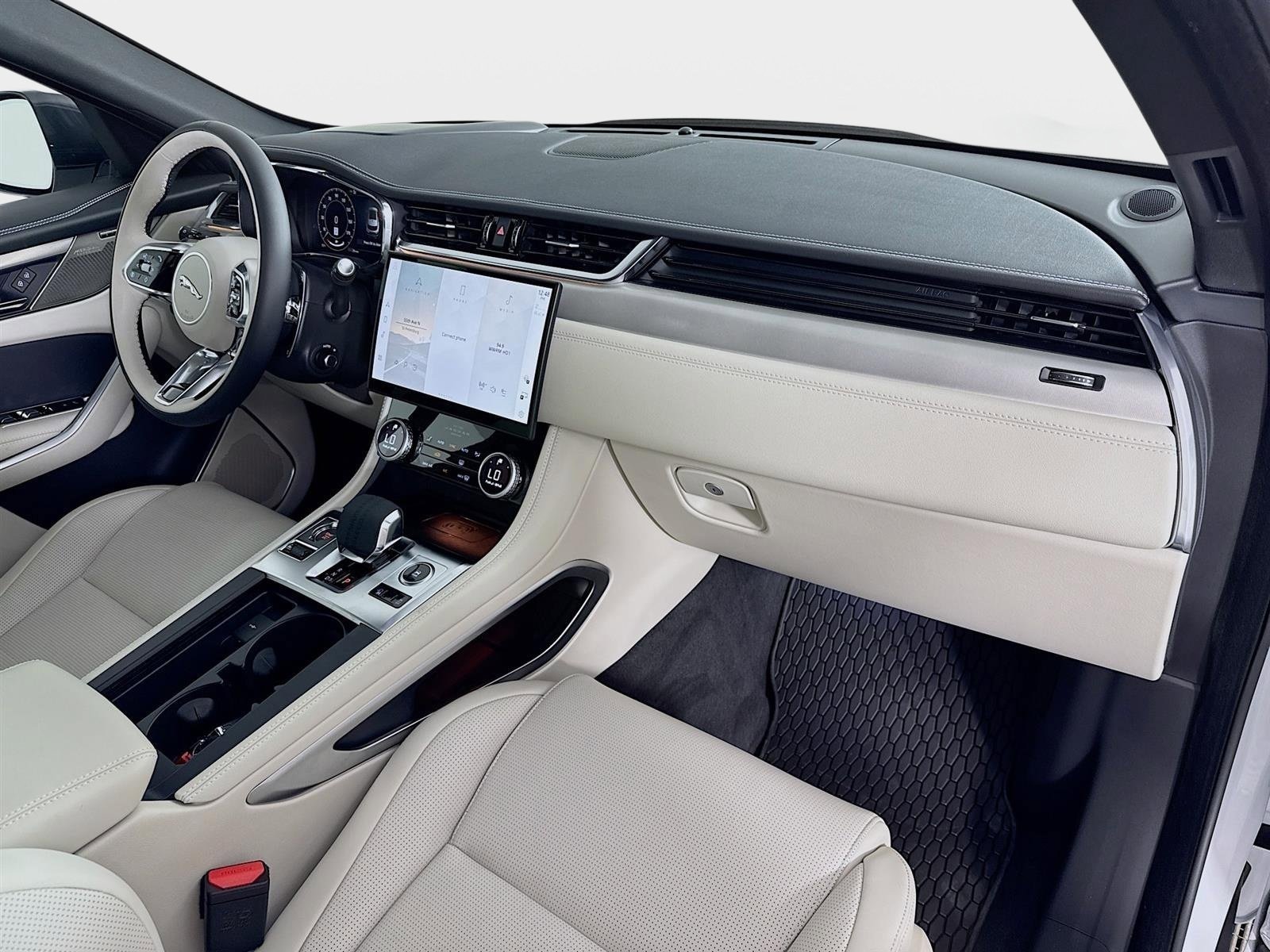 New 2026 Jaguar F-PACE R-Dynamic S AWD/4WD image 31