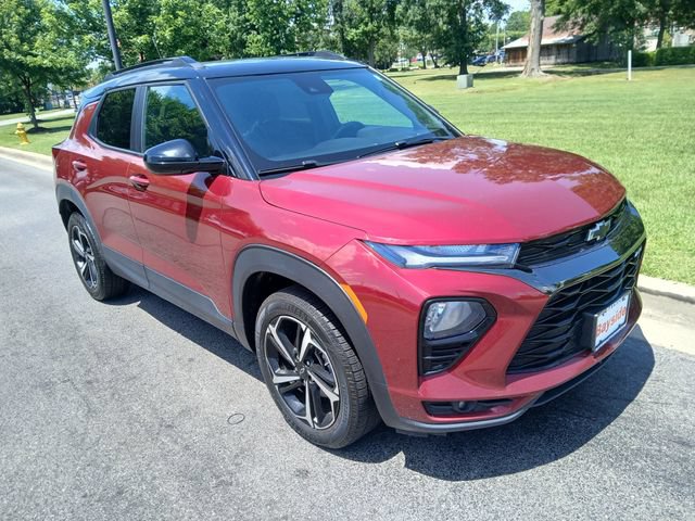 Used 2022 Chevrolet TrailBlazer RS w/ Sun and Liftgate Package AWD/4WD image 8