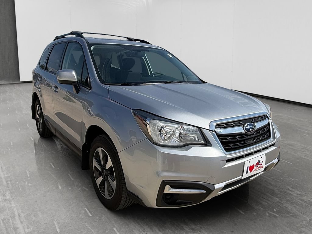 Used 2018 Subaru Forester 2.5i Premium w/ All-Weather Package AWD/4WD image 7