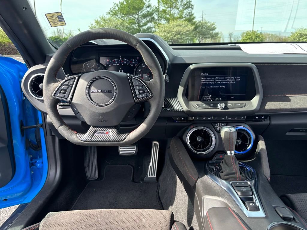 Used 2022 Chevrolet Camaro ZL1 RWD image 22
