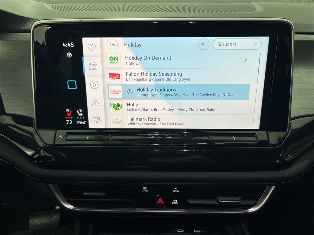 Used 2025 Volkswagen Atlas Cross Sport SE image 13