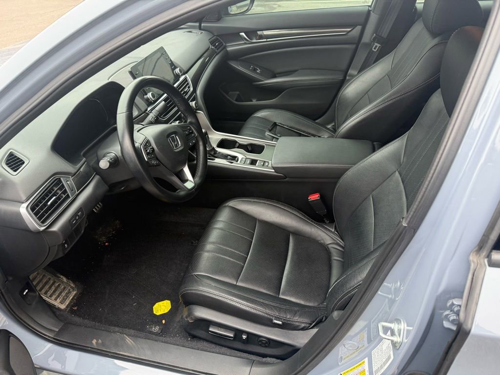 Used 2022 Honda Accord Sport image 3