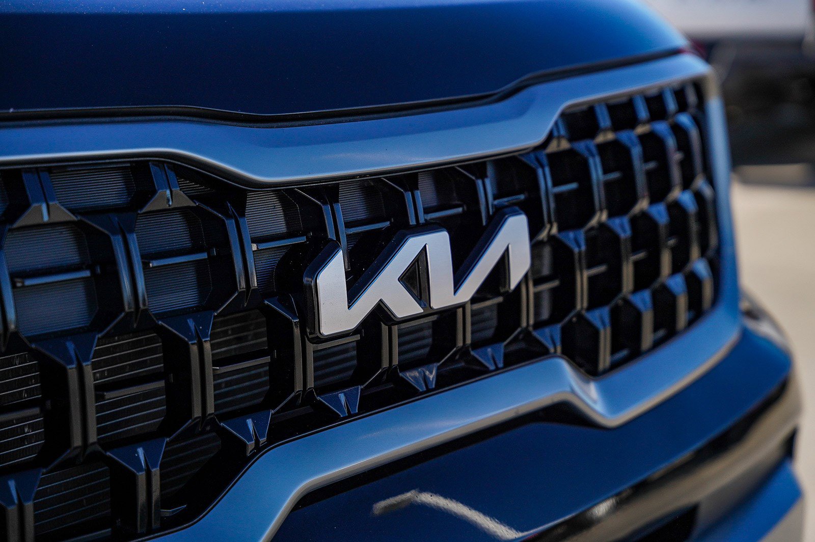 Used 2023 Kia Telluride EX X-Line image 12