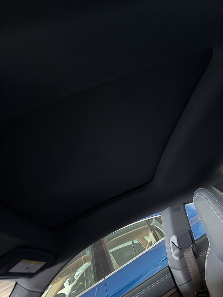 Certified 2025 Porsche 911 Carrera RWD image 2