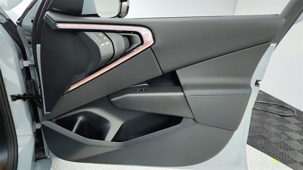 Used 2025 BMW X3 xDrive30i w/ Premium Package image 22