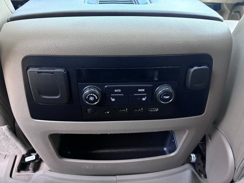 Used 2020 Chevrolet Suburban Premier RWD image 20