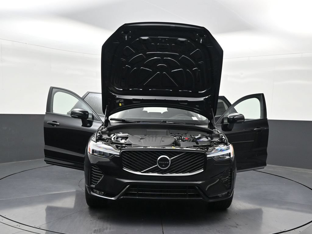 New 2026 Volvo XC60 B5 Plus AWD/4WD image 34