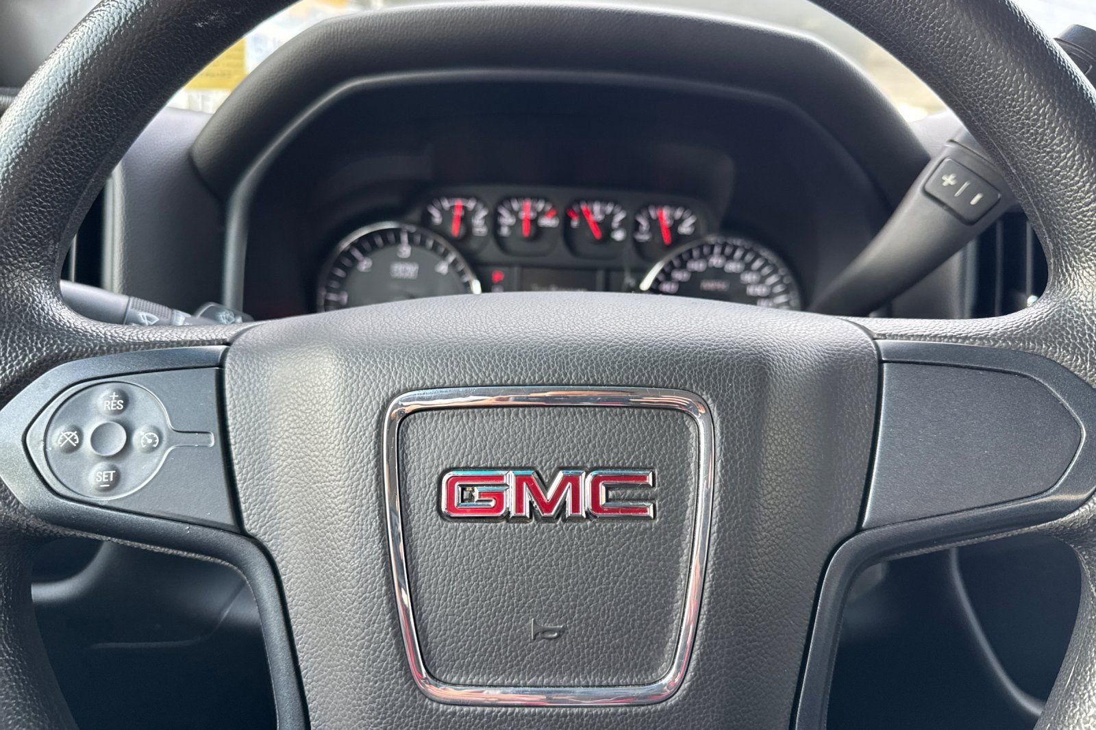 Used 2018 GMC Sierra 2500 Base w/ Sierra Convenience Package image 21