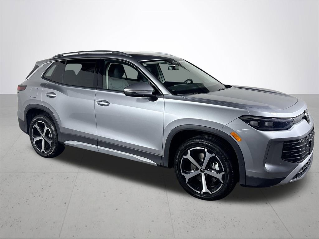 New 2025 Volkswagen Tiguan SE image 4