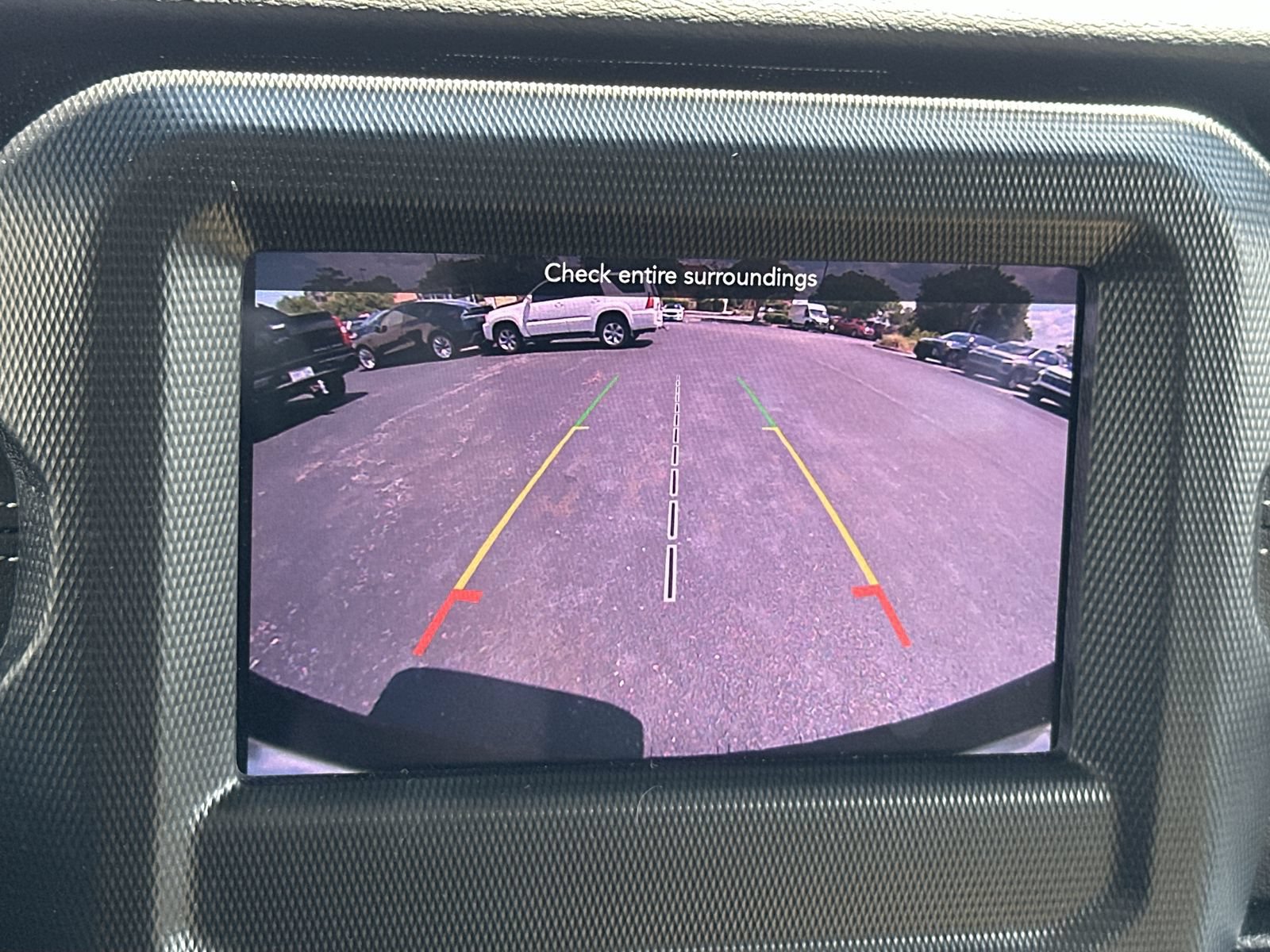 Used 2018 Jeep Wrangler Unlimited Sahara w/ Safety Group AWD/4WD image 27