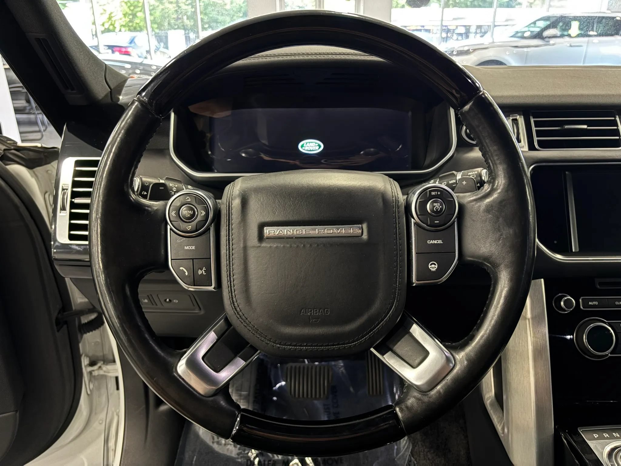 Used 2016 Land Rover Range Rover HSE AWD/4WD image 29
