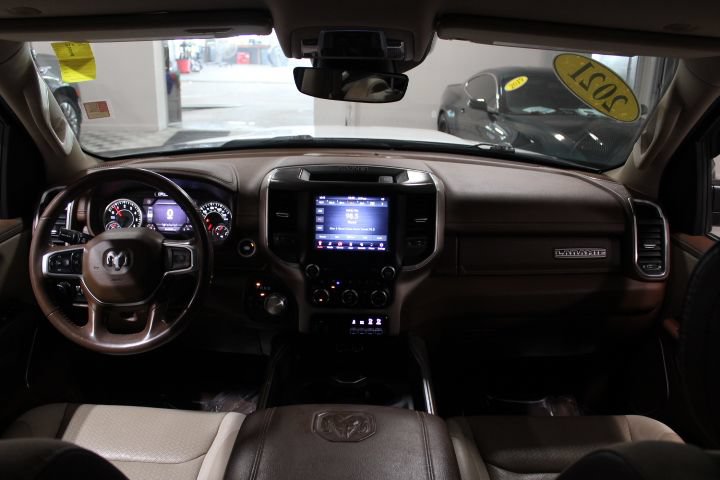 Used 2021 RAM 1500 Laramie AWD/4WD image 2