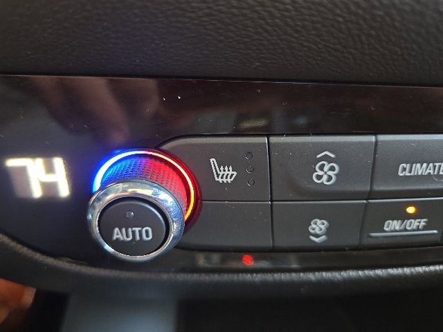 Used 2024 Buick Enclave Essence w/ Experience Buick Package AWD/4WD image 9