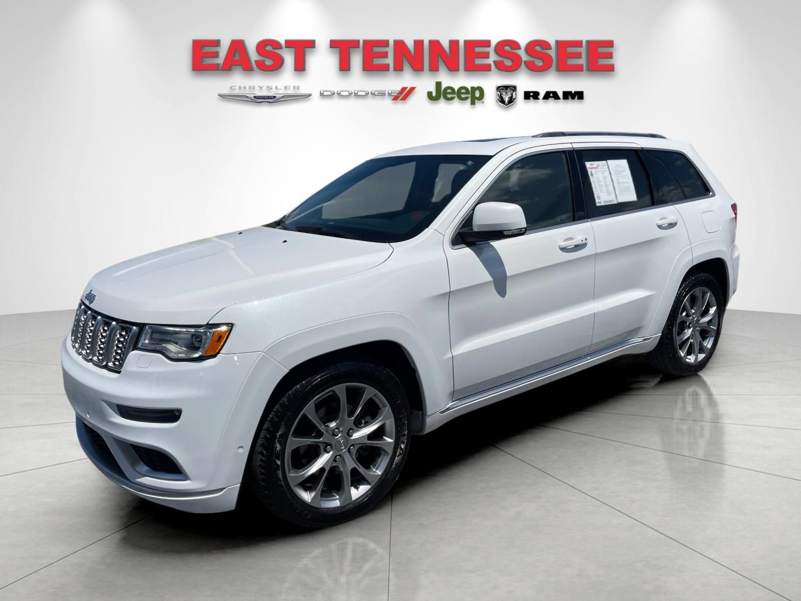 Used 2020 Jeep Grand Cherokee Summit AWD/4WD image 7