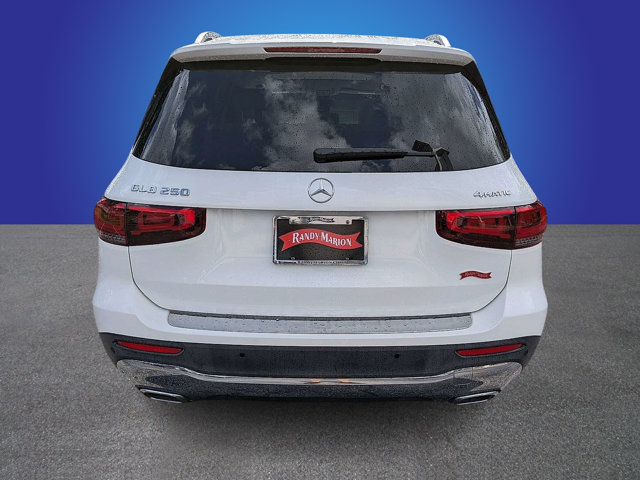 Used 2021 Mercedes-Benz GLB 250 4MATIC image 4