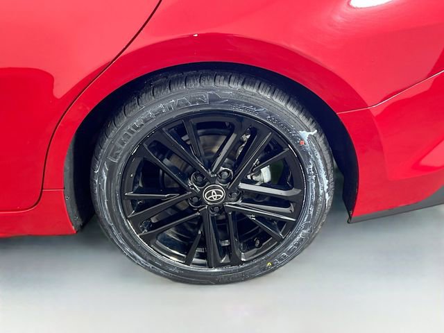 Used 2025 Toyota Camry SE image 26