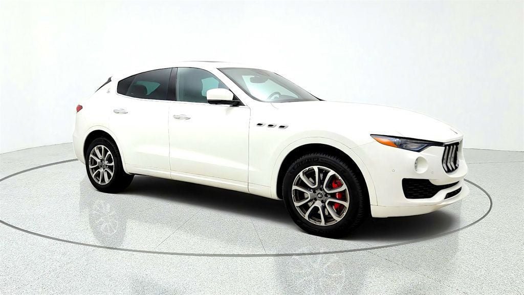 Used 2021 Maserati Levante S AWD/4WD image 3