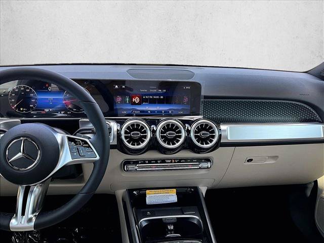 New 2026 Mercedes-Benz GLB 250 image 9