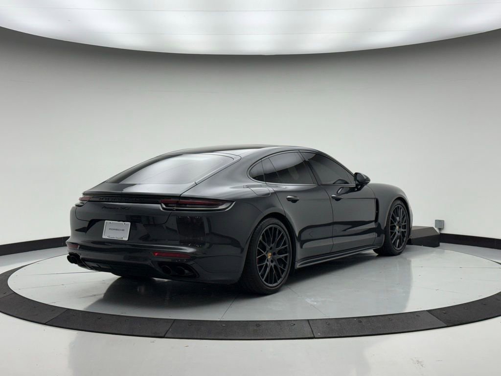 Used 2020 Porsche Panamera GTS image 10