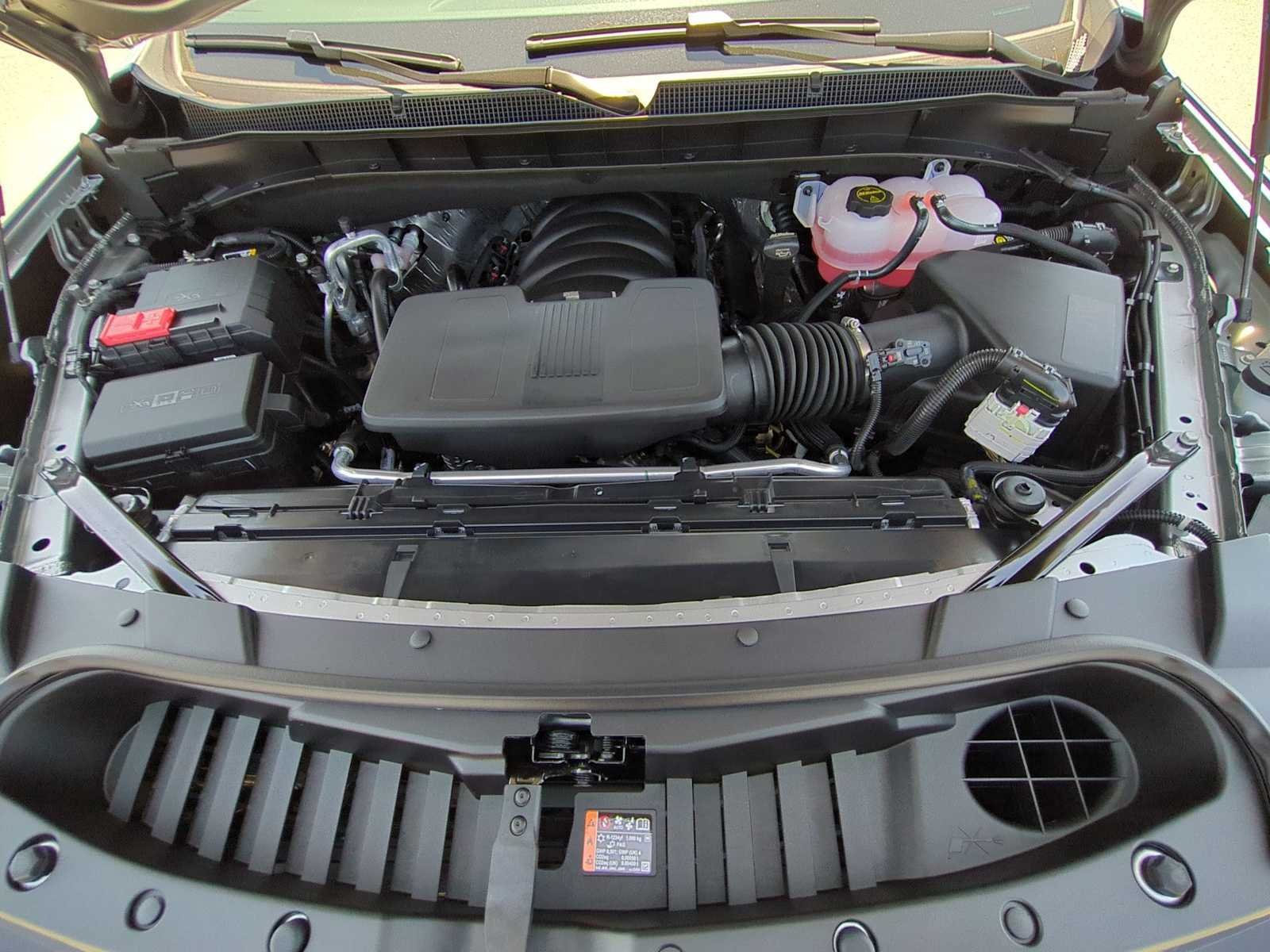New 2026 Chevrolet Suburban LS RWD image 28