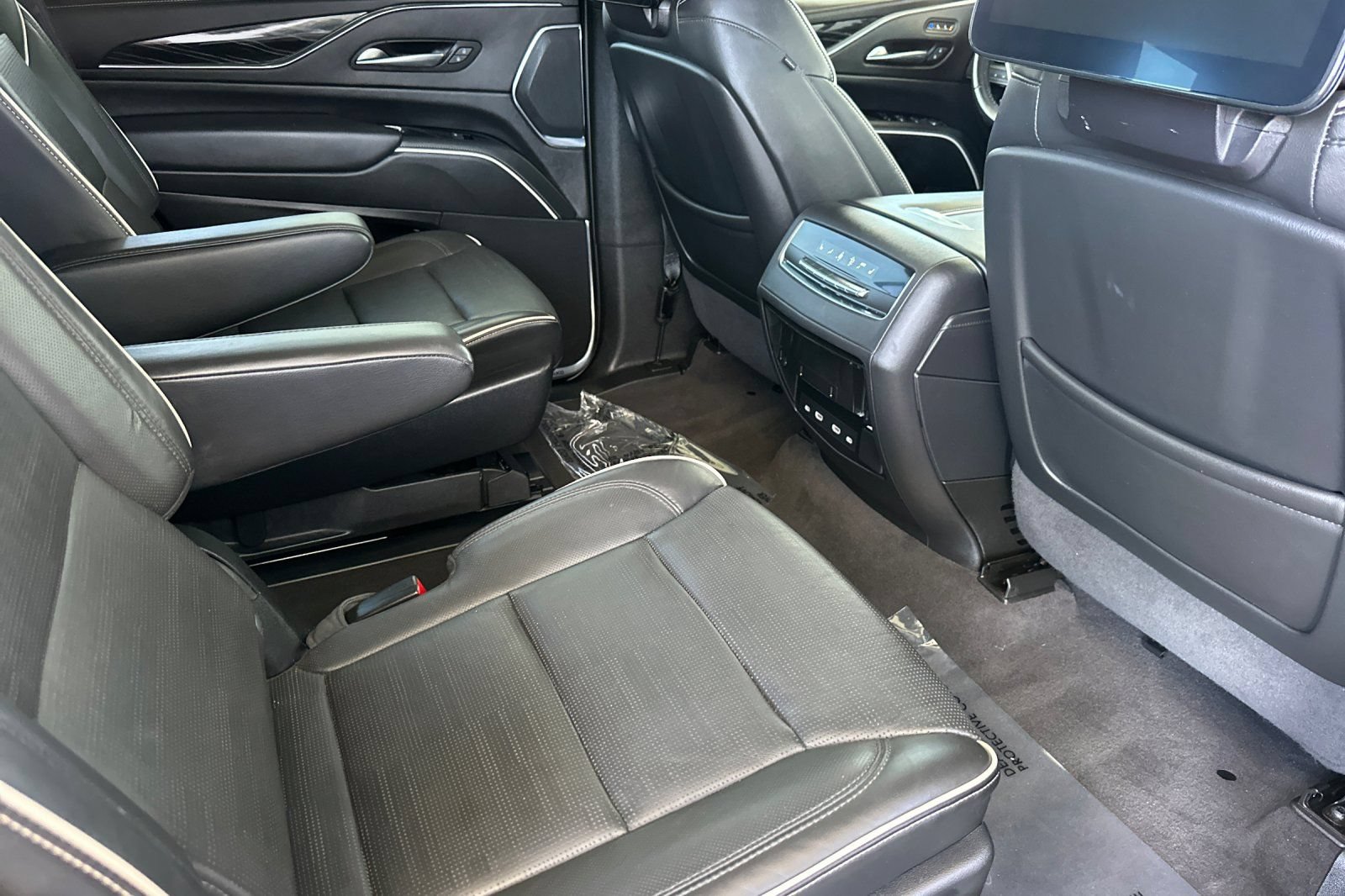 Certified 2023 Cadillac Escalade Sport AWD/4WD image 20