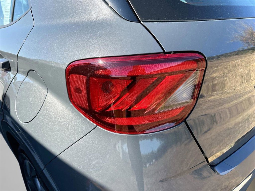 Certified 2024 Hyundai Venue SEL image 18