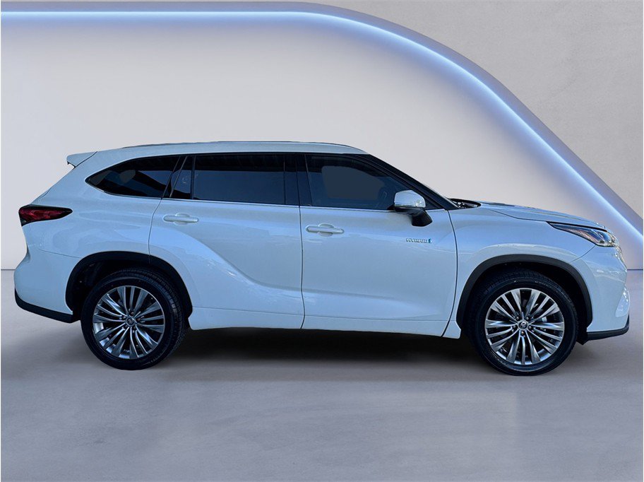 Used 2021 Toyota Highlander Platinum FWD image 7