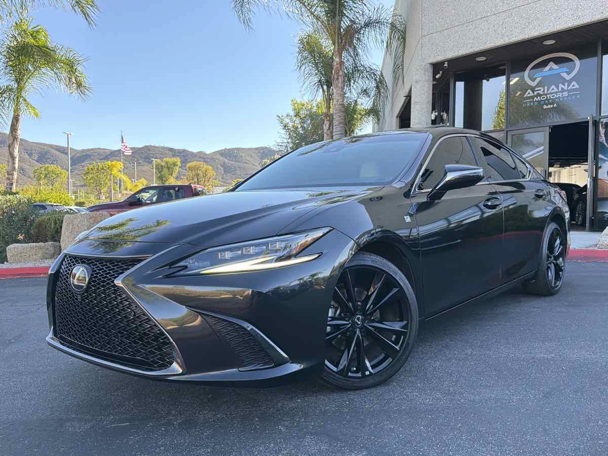 Used 2024 Lexus ES 300h F Sport w/ Accessory Package (Z1) FWD image 6