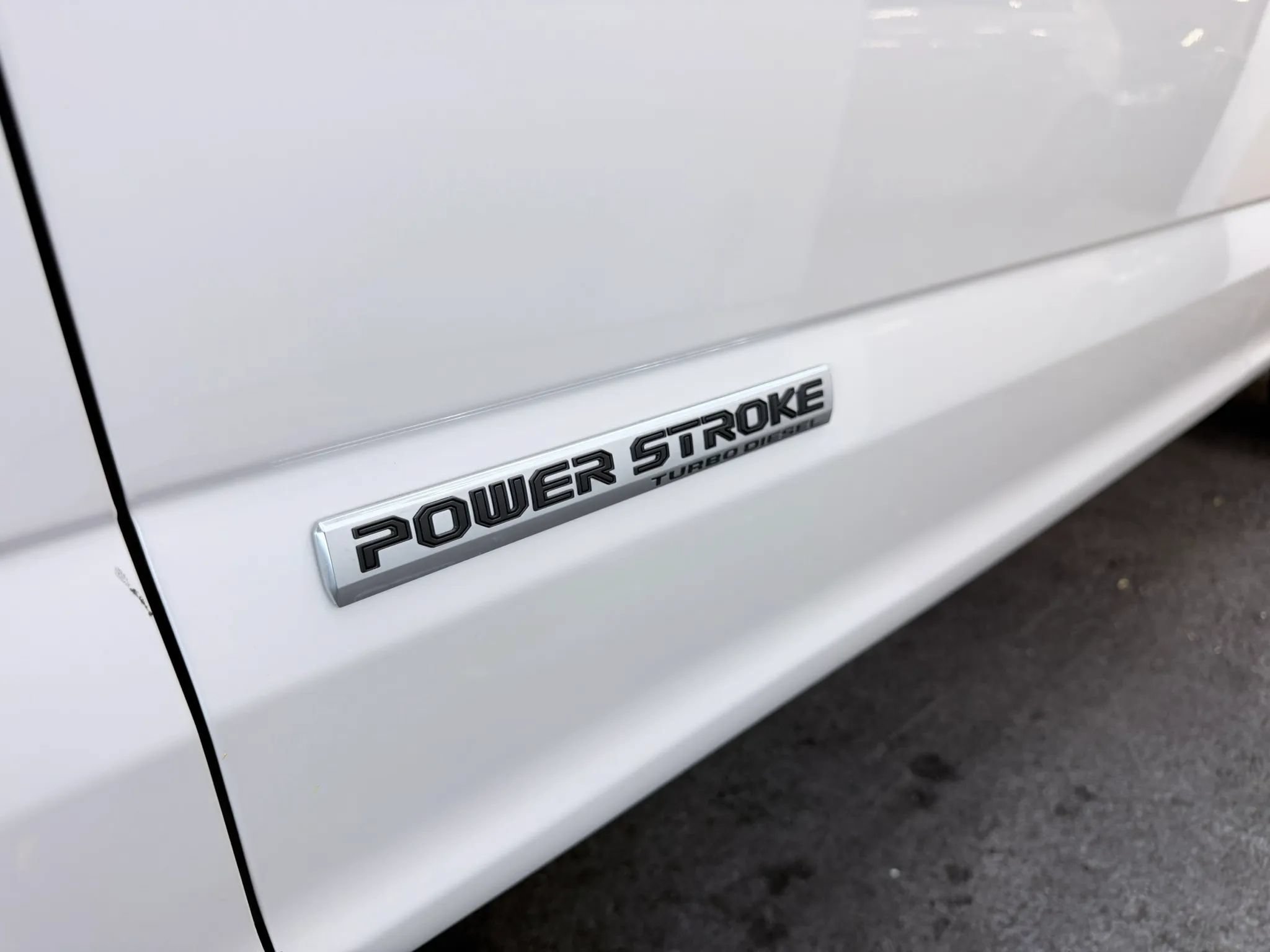Used 2018 Ford F150 Platinum w/ Equipment Group 701A Luxury AWD/4WD image 6