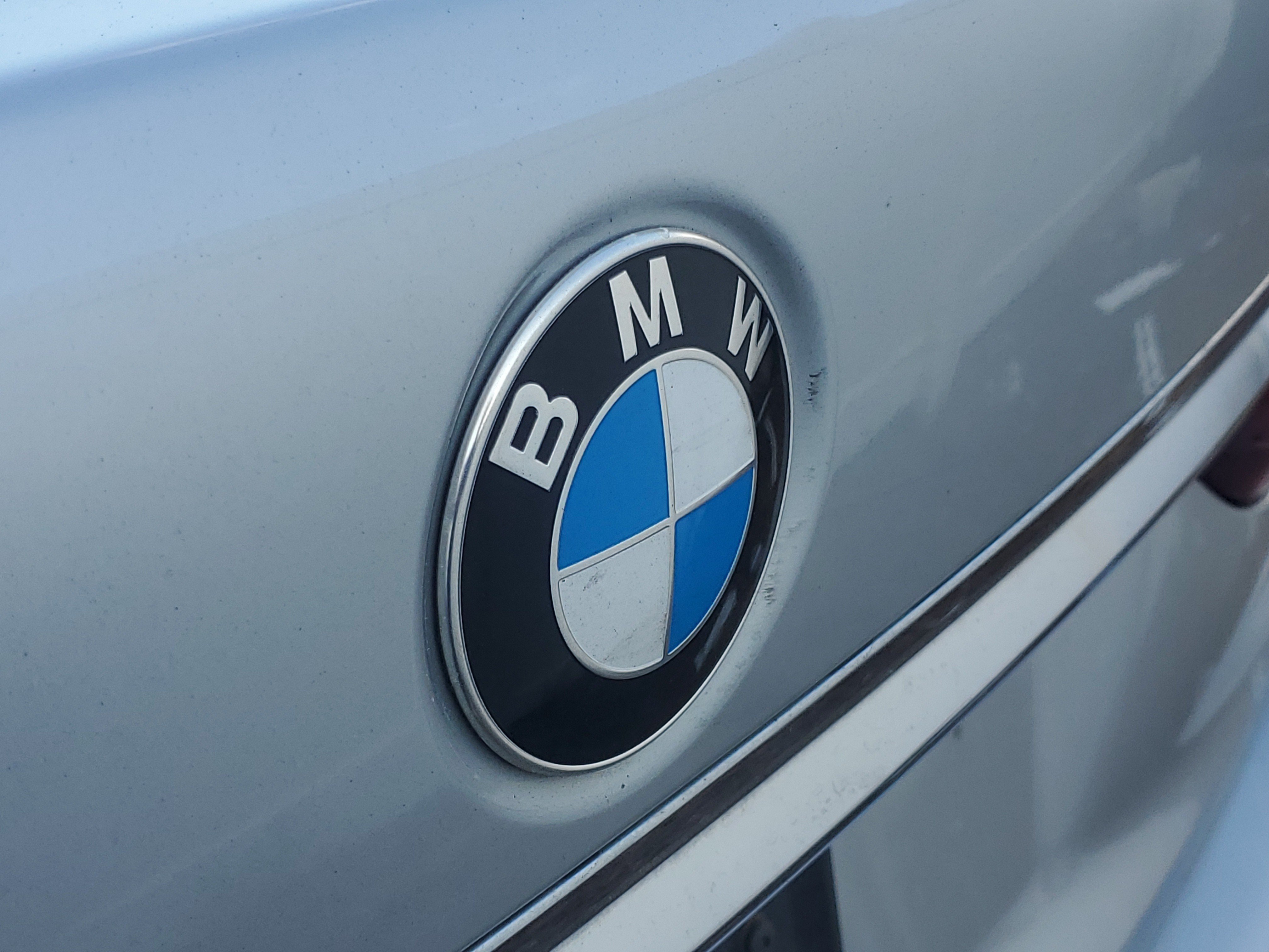 Used 2016 BMW 750i xDrive AWD/4WD image 8
