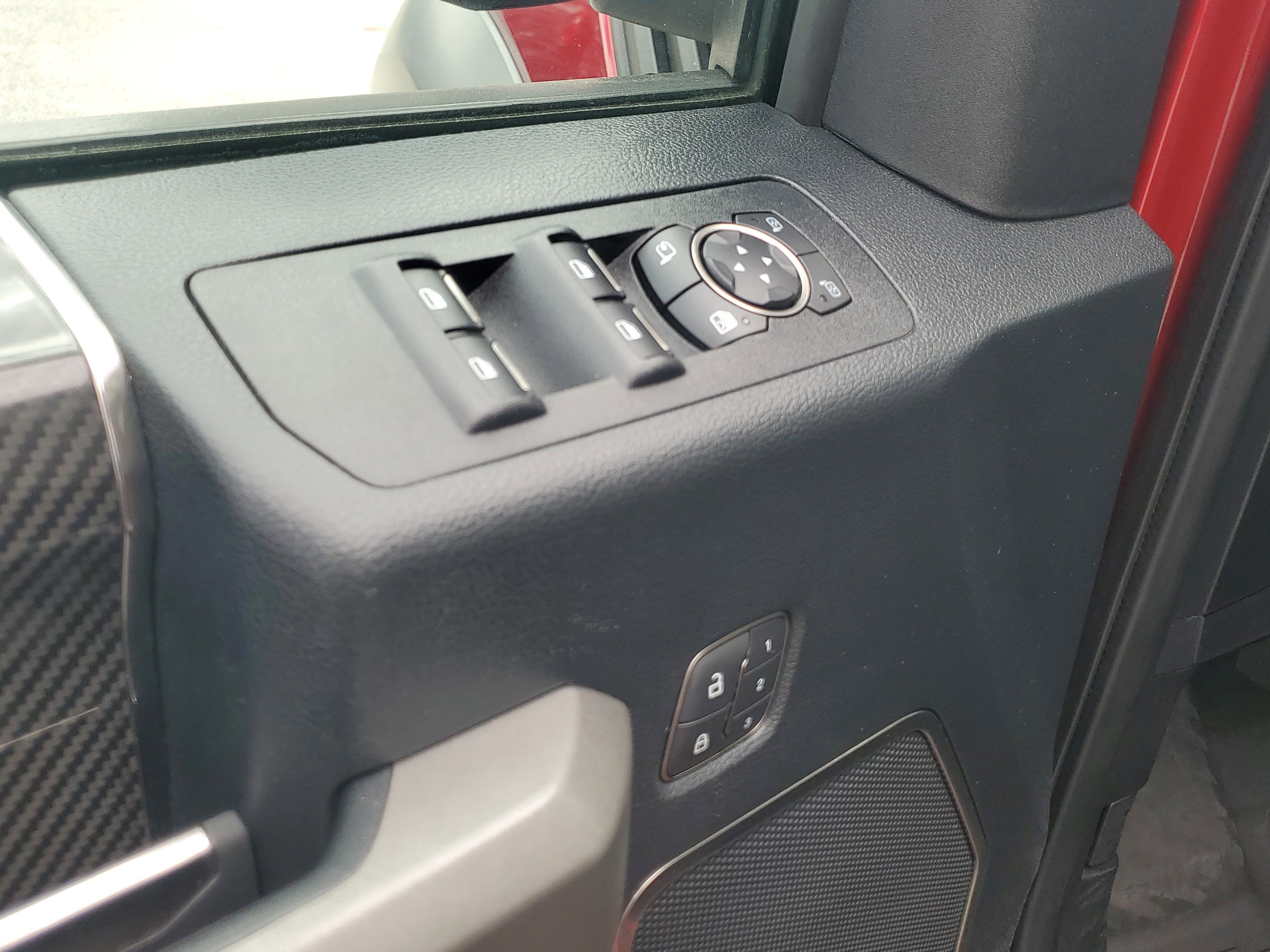 Used 2019 Ford F150 Raptor w/ Equipment Group 802A Luxury image 20