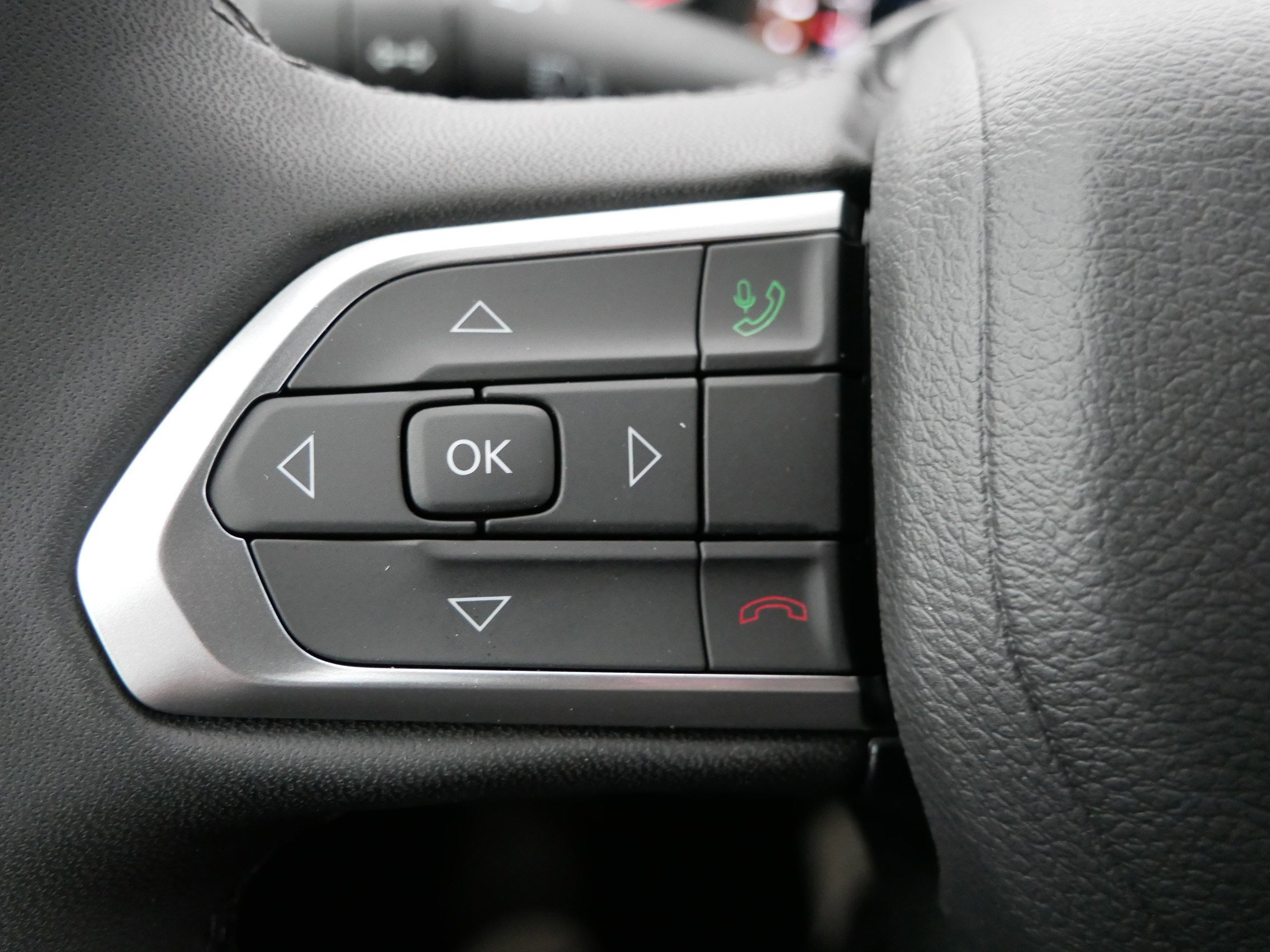 New 2026 Jeep Compass Latitude AWD/4WD image 19