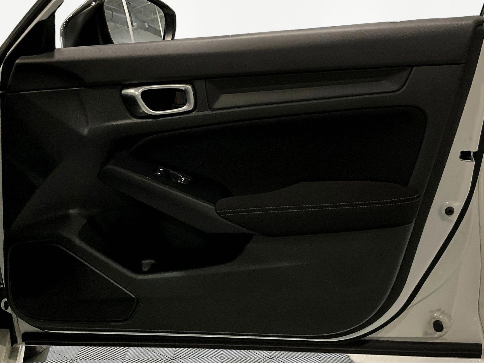 Used 2023 Honda Civic Sport image 26