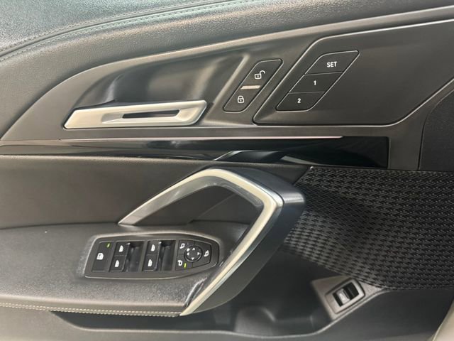 Used 2025 BMW X1 xDrive28i image 13