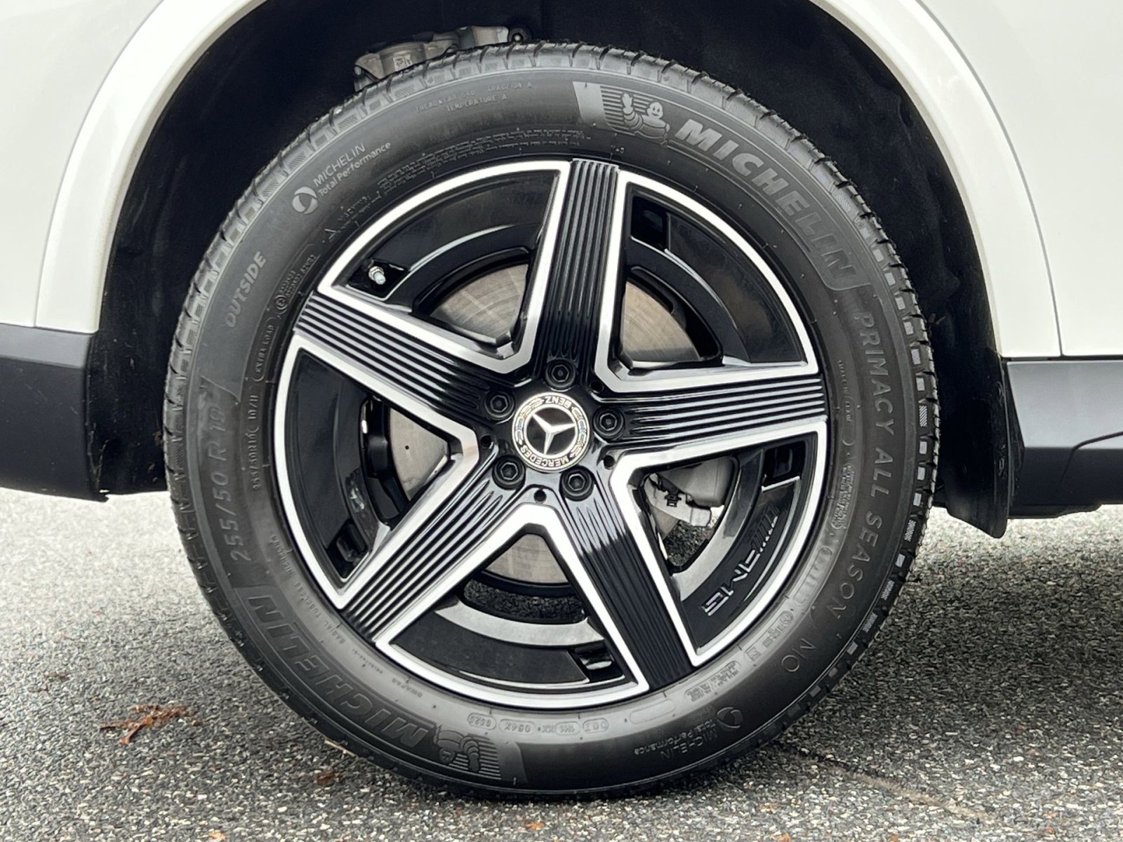 Certified 2025 Mercedes-Benz GLC 300 4MATIC image 10