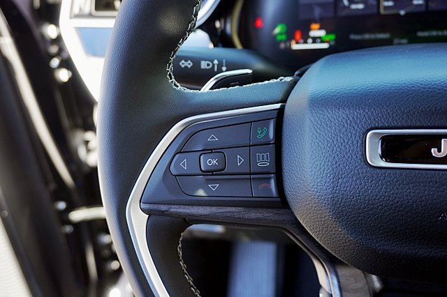 New 2023 Jeep Grand Cherokee Limited 4xe image 43