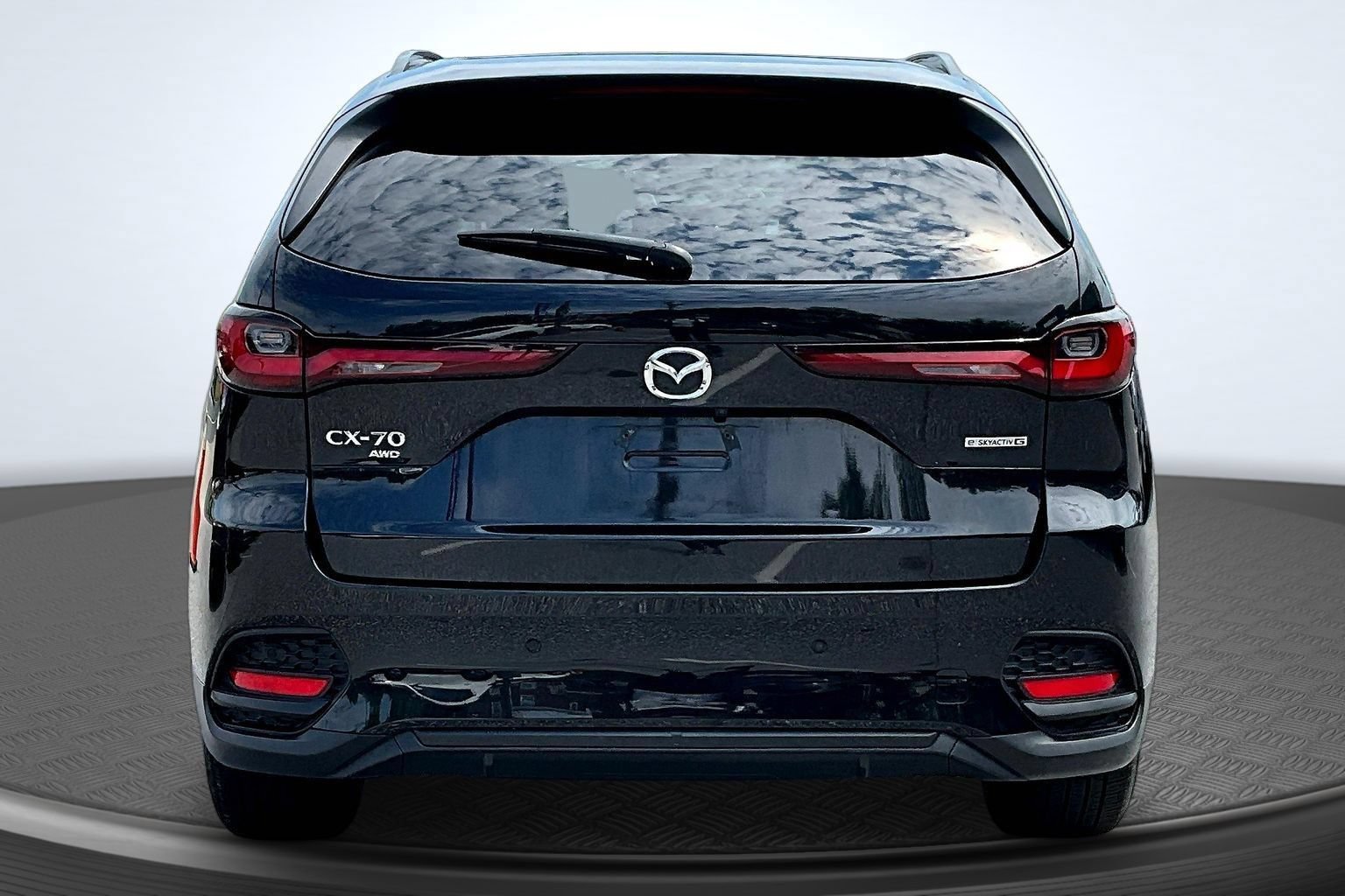 Used 2025 MAZDA CX-70 3.3 Turbo w/ Preferred Package AWD/4WD image 4