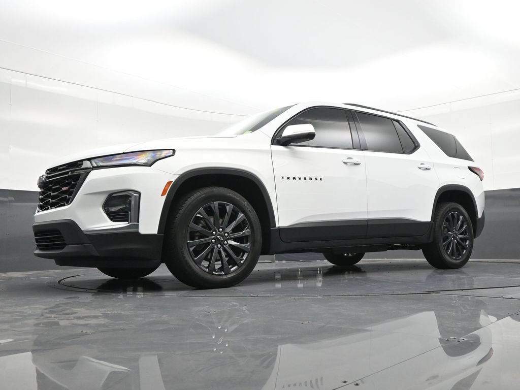 Used 2023 Chevrolet Traverse RS FWD image 29
