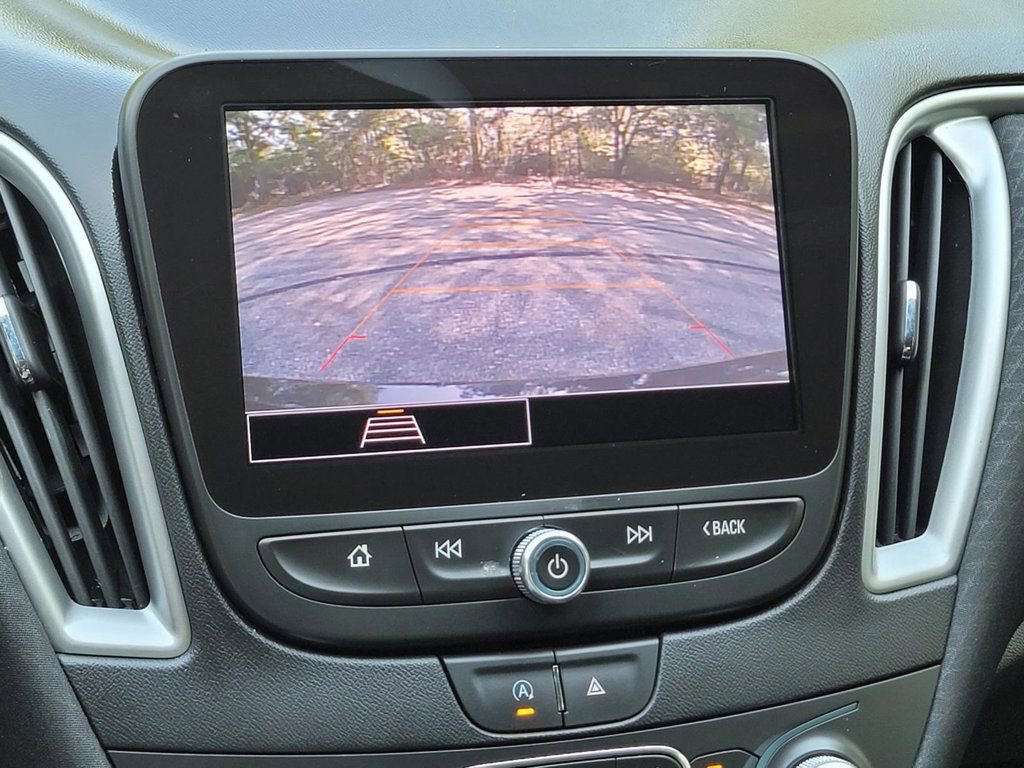 Used 2022 Chevrolet Malibu LT image 11