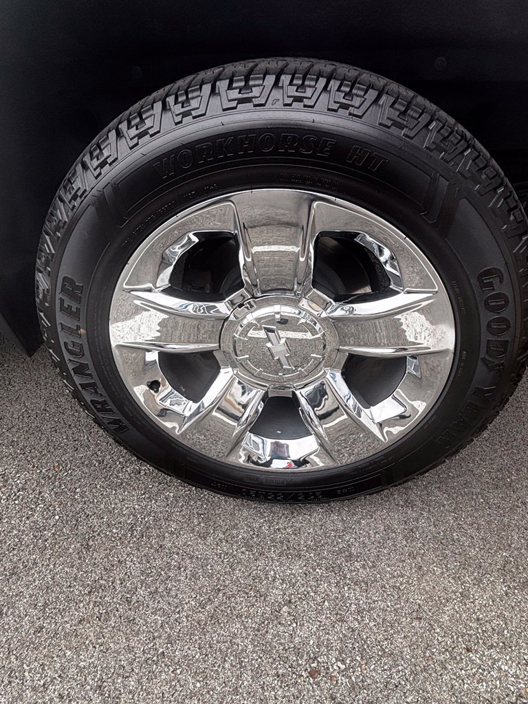 Used 2017 Chevrolet Silverado 1500 LTZ w/ Sport Package AWD/4WD image 10